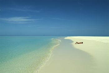 Maayurfushi Resort Island The Maldives. Taking a day off ... by Simon Reynolds 